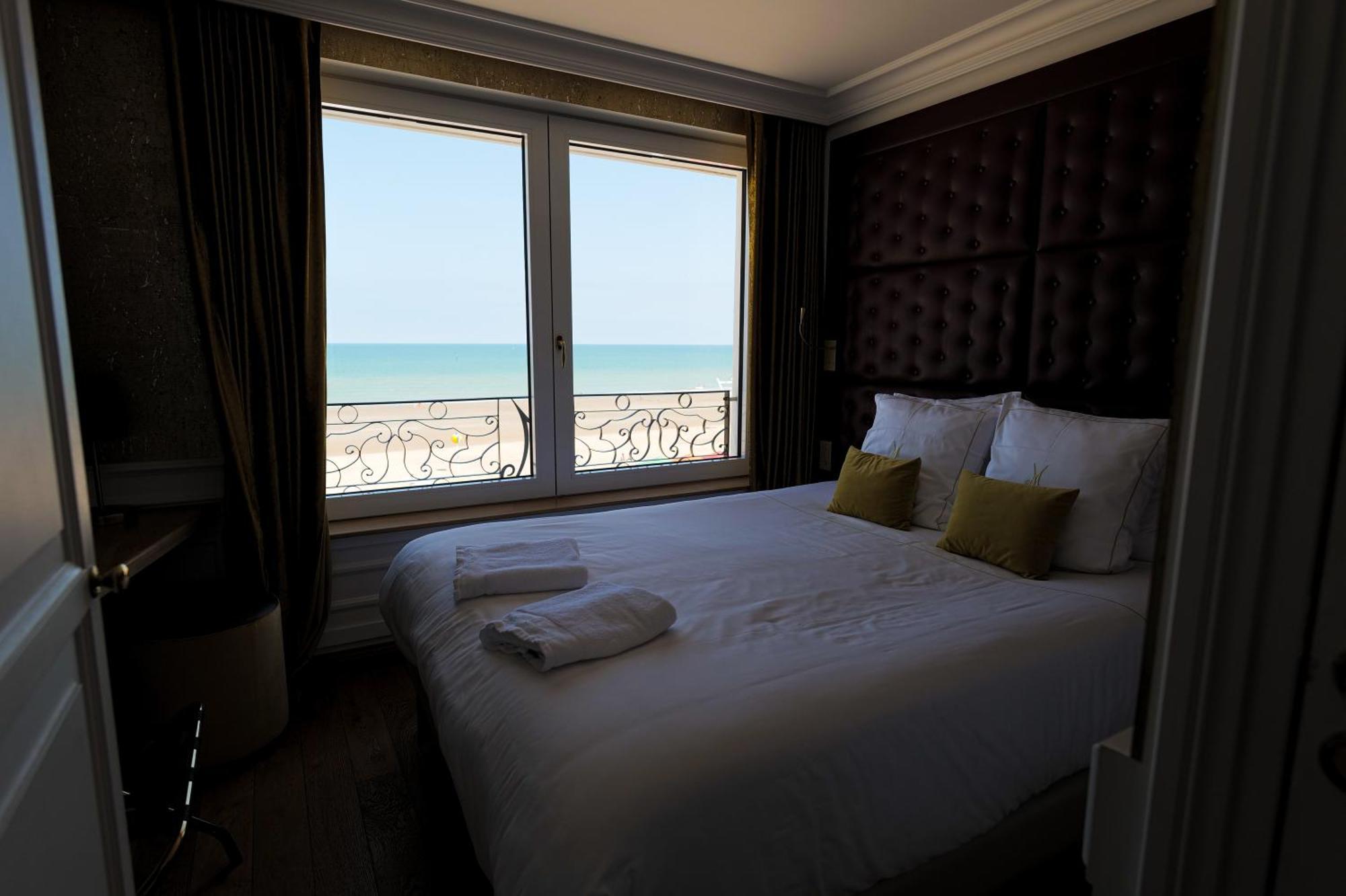 Hotel Merveilleux Cote Mer 됭케르크 외부 사진