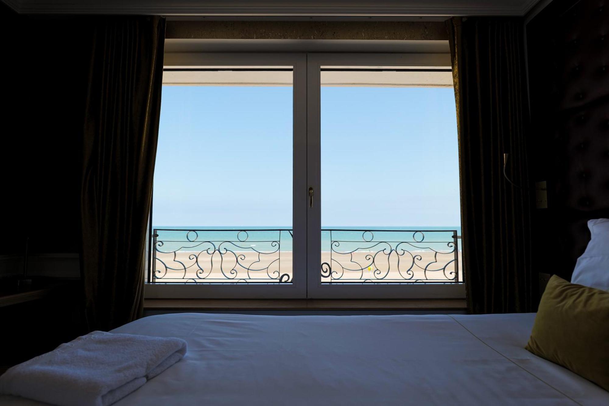 Hotel Merveilleux Cote Mer 됭케르크 외부 사진