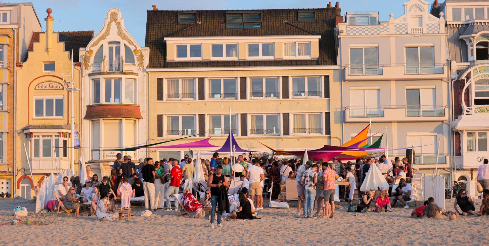 Hotel Merveilleux Cote Mer 됭케르크 외부 사진