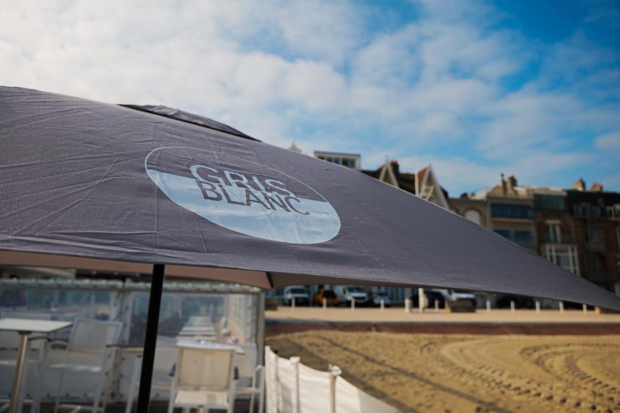 Hotel Merveilleux Cote Mer 됭케르크 외부 사진