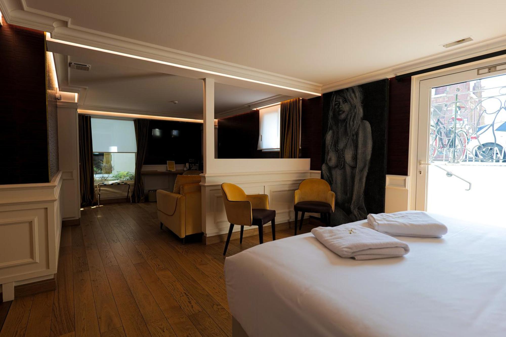 Hotel Merveilleux Cote Mer 됭케르크 외부 사진
